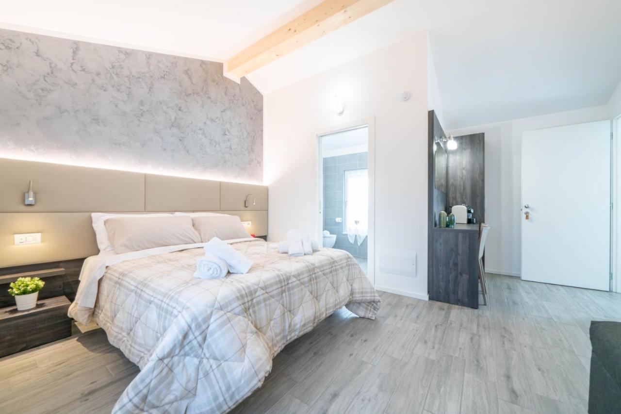 B&B Infinito Castelnuovo Rangone ภายนอก รูปภาพ